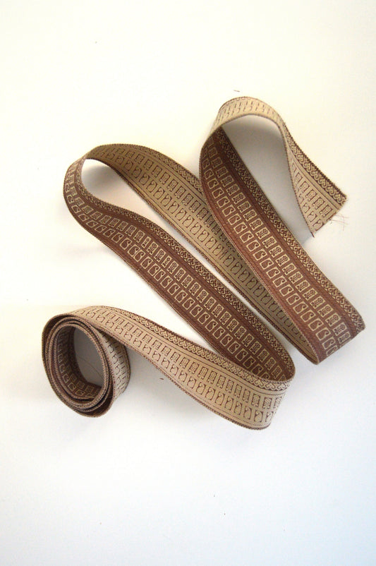 Beige Cream Brocade Silk Vintage Recycled Upcycled Sari Silk Ribbon Border