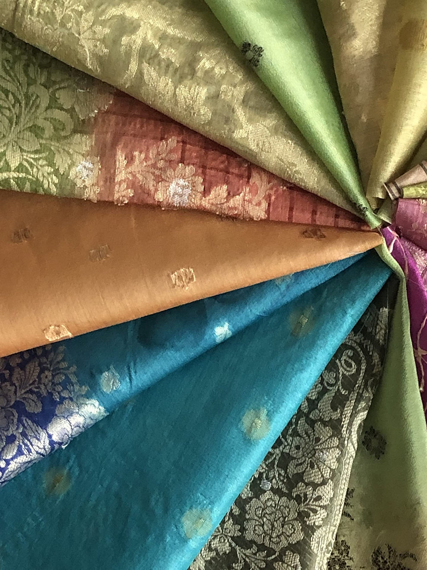 5 Inch x 16 Pieces Mixed Colour Recycled Vintage Sari Scraps Craft Fabric Card Making Collage Mixed Media Textile Art Sewing Junk Journals