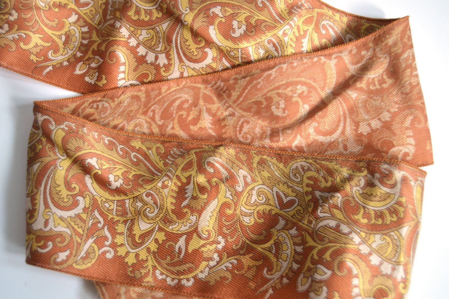 Beige Cream Sari Silk Vintage Recycled Upcycled Sari Silk Ribbon