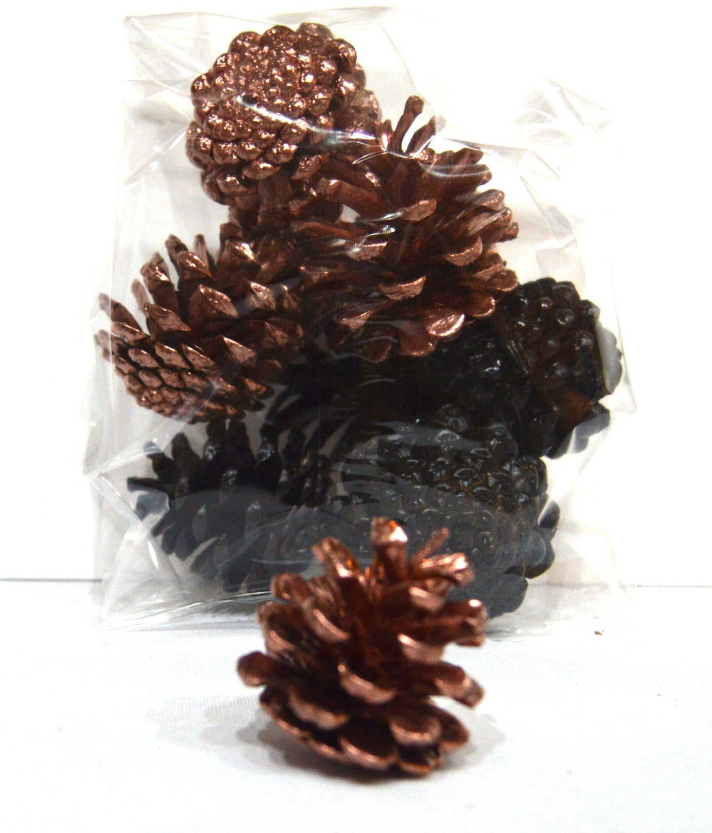 Black & Copper Luxury Pine Cones 4-8 cm